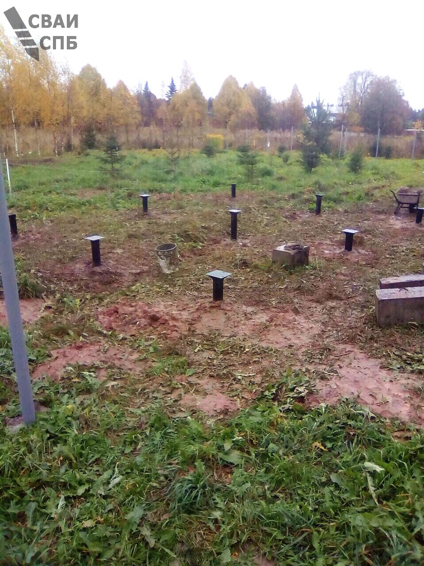 Фундамент на винтовых сваях в деревне Старосиверская