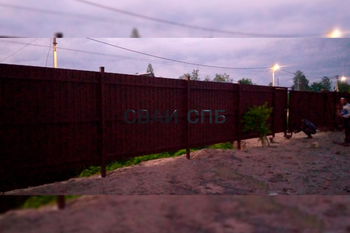 Забор из профлиста в Отрадном